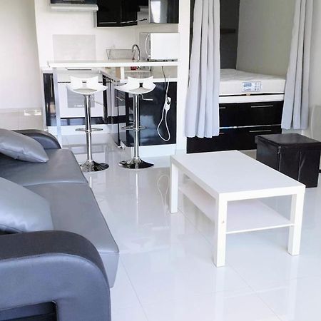 Apartment hotel vue mer à 100 mètres des plages étage 5 Villeneuve-Loubet Extérieur photo