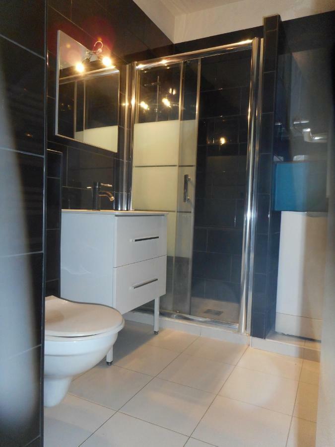 Apartment hotel vue mer à 100 mètres des plages étage 5 Villeneuve-Loubet Extérieur photo
